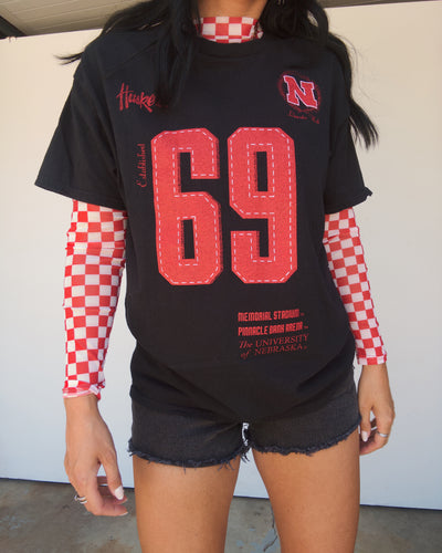 Nebraska Crest Stamp Distressed Tee - Black