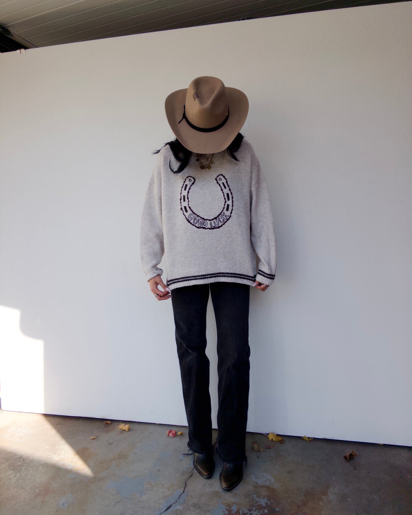 Good Luck Horseshoe Sweater - Oatmeal