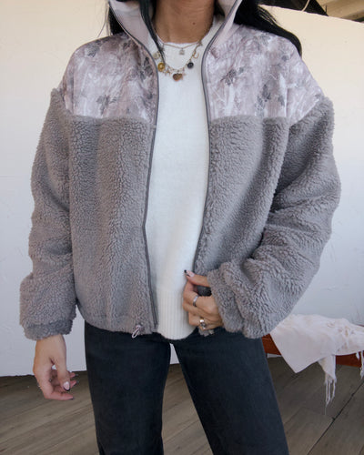 Wilderness Sherpa Jacket - Gray