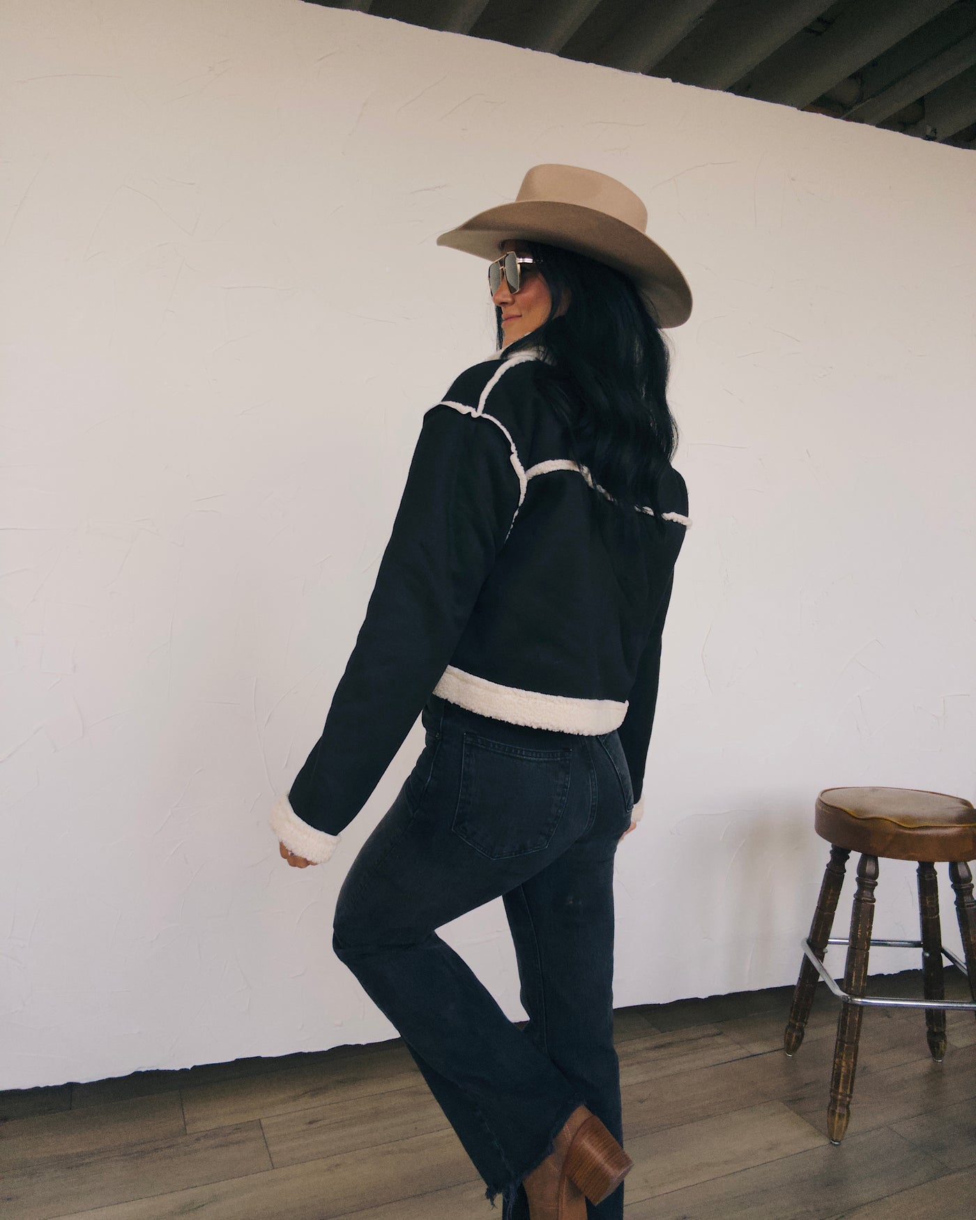 Reversible Suede Jacket - Black/Cream