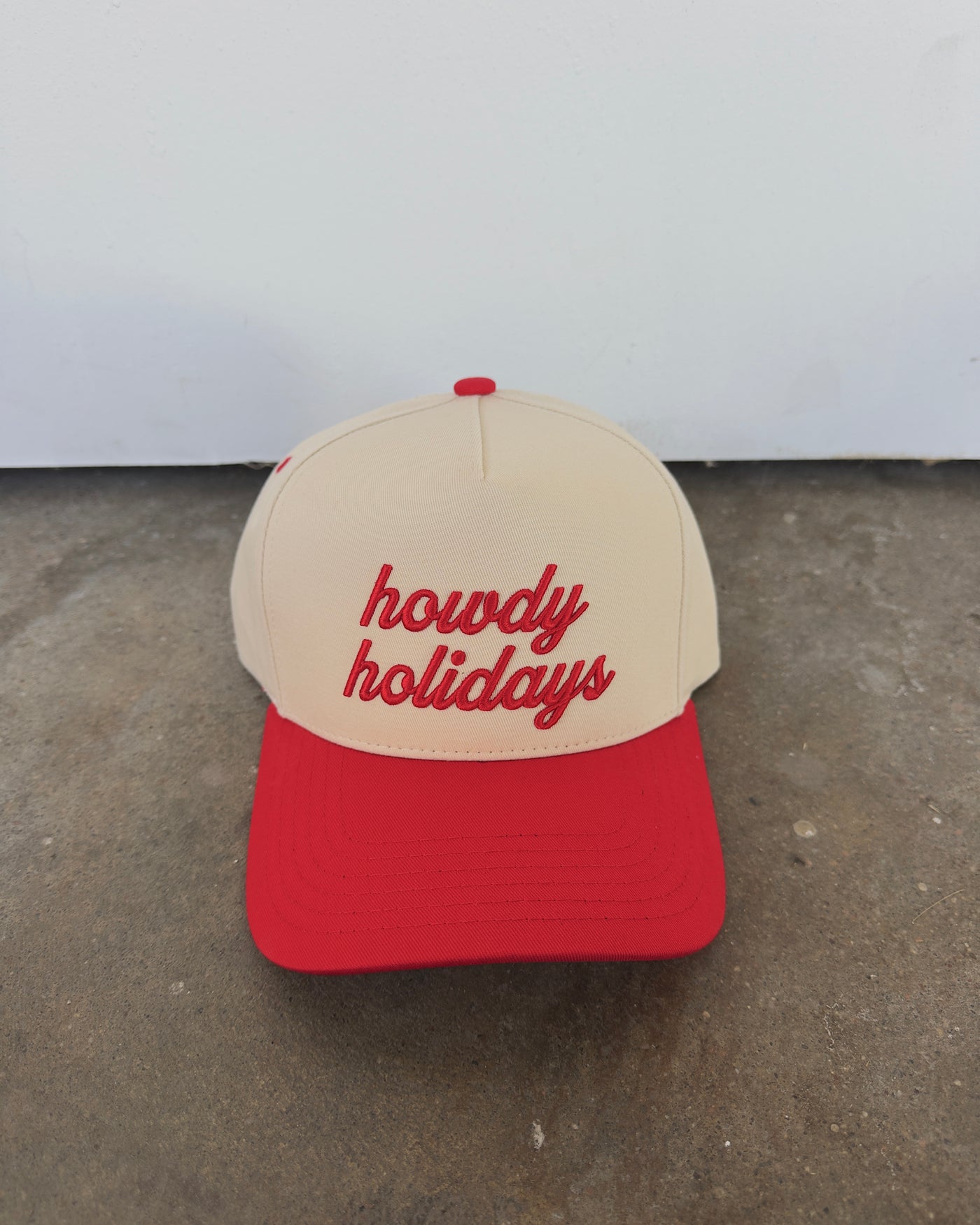 Howdy Holidays Hat - Red/Cream