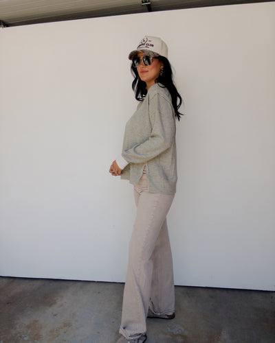 The Pebble Pullover - Olive