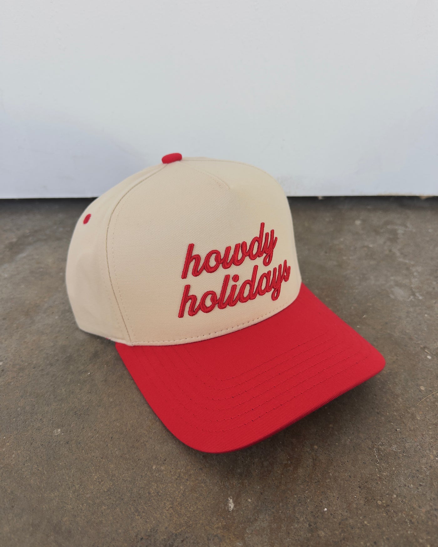 Howdy Holidays Hat - Red/Cream
