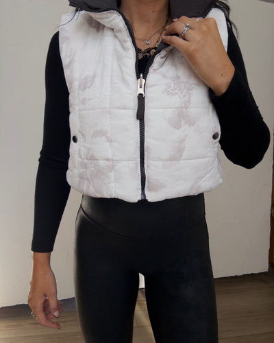 Wild Terrain Cropped Vest - Camo