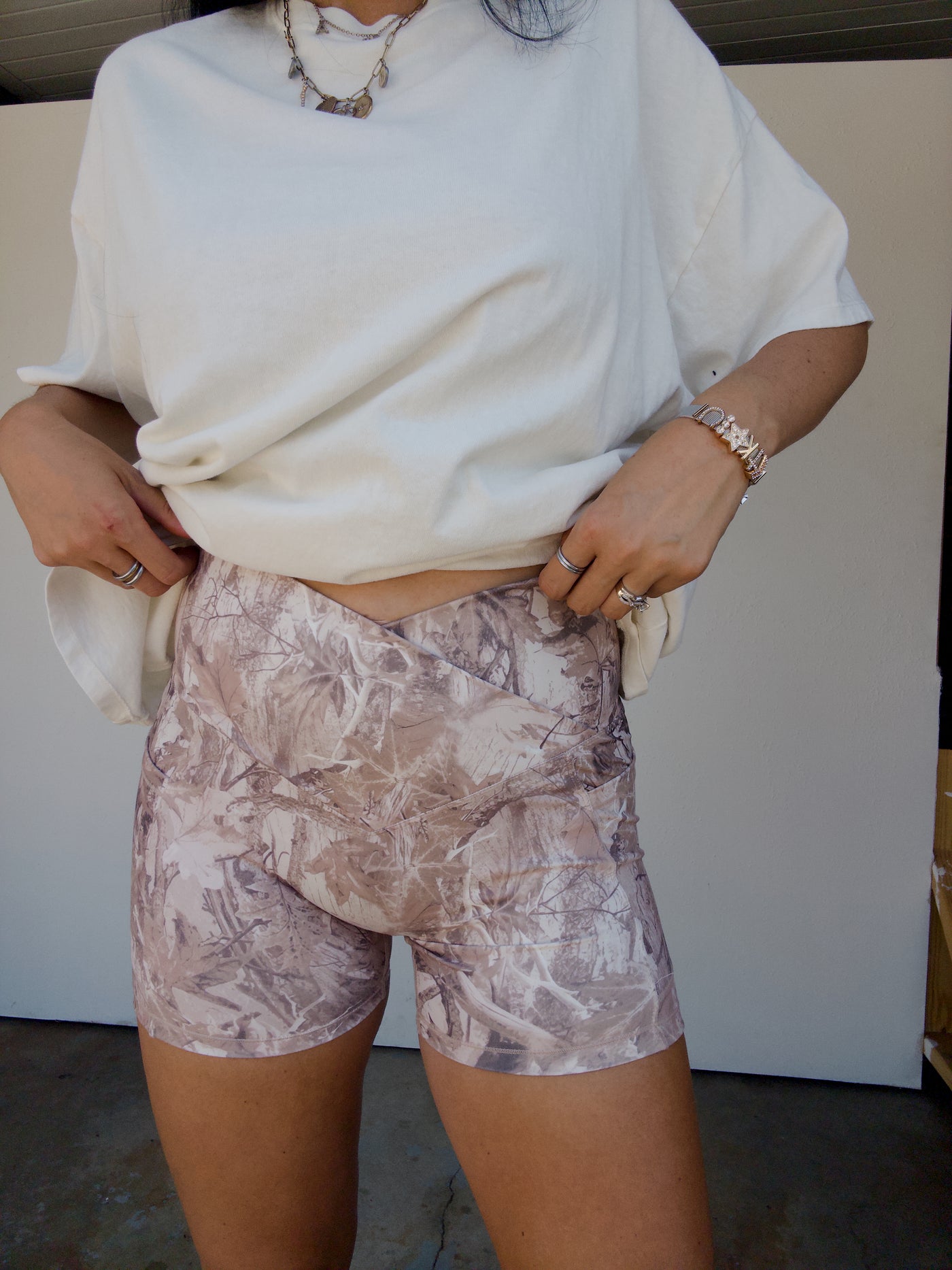 Cross Over Biker Shorts - Camo
