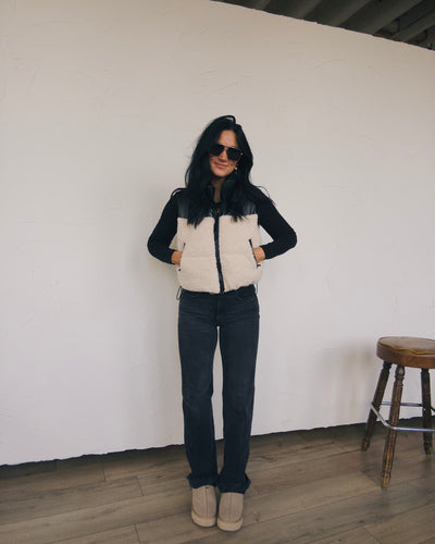 Hearthside Cropped Sherpa Vest - Cream/Black