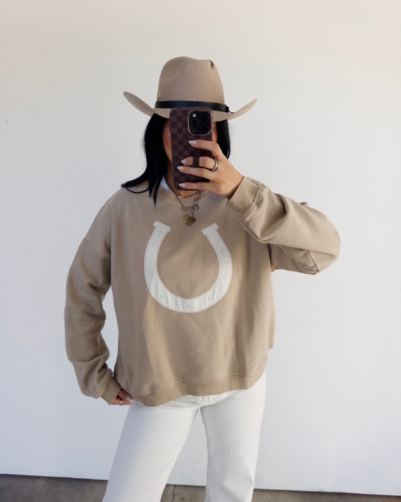 Horseshoe Sweatshirt - Taupe