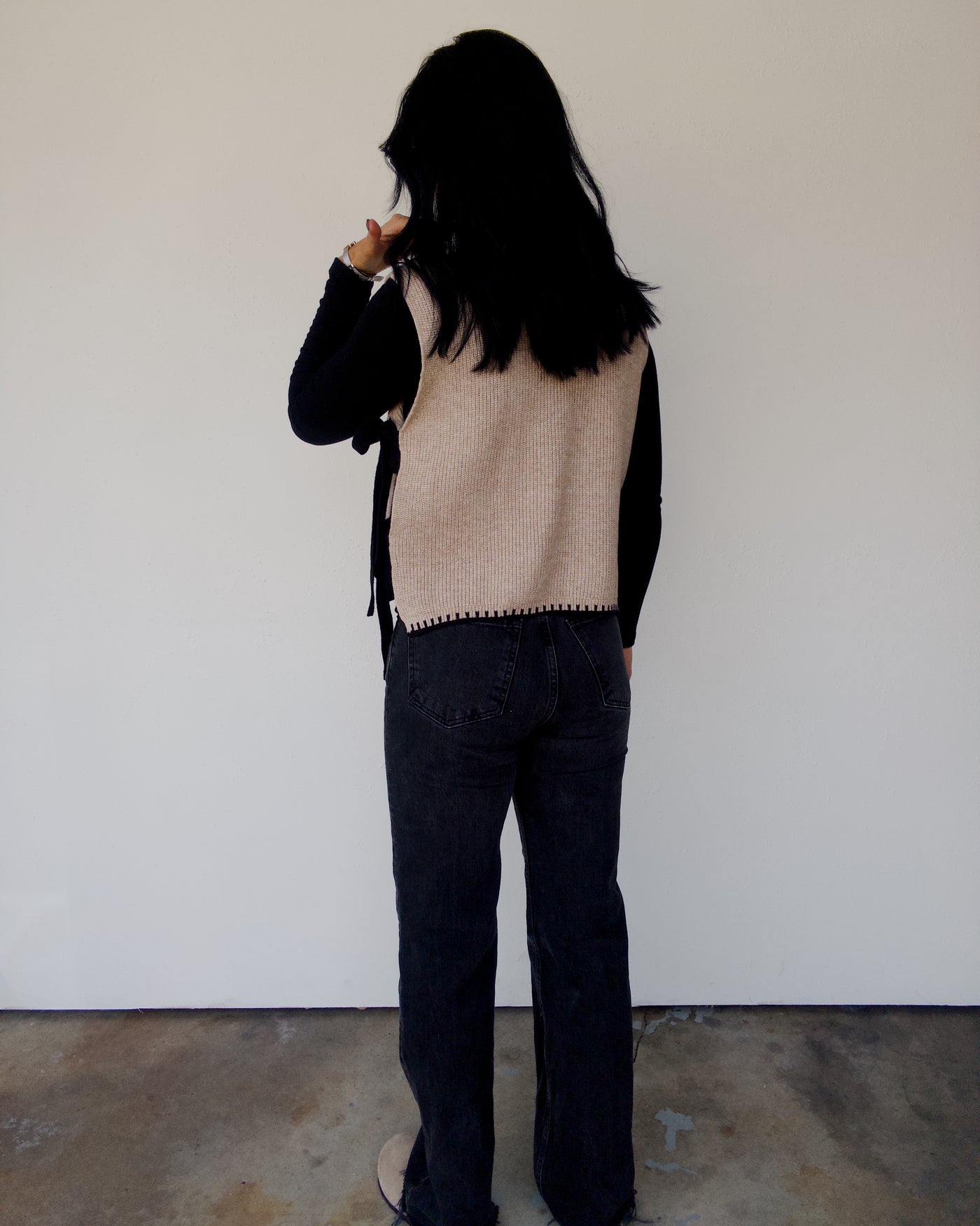 Marly Sweater Vest - Black/taupe