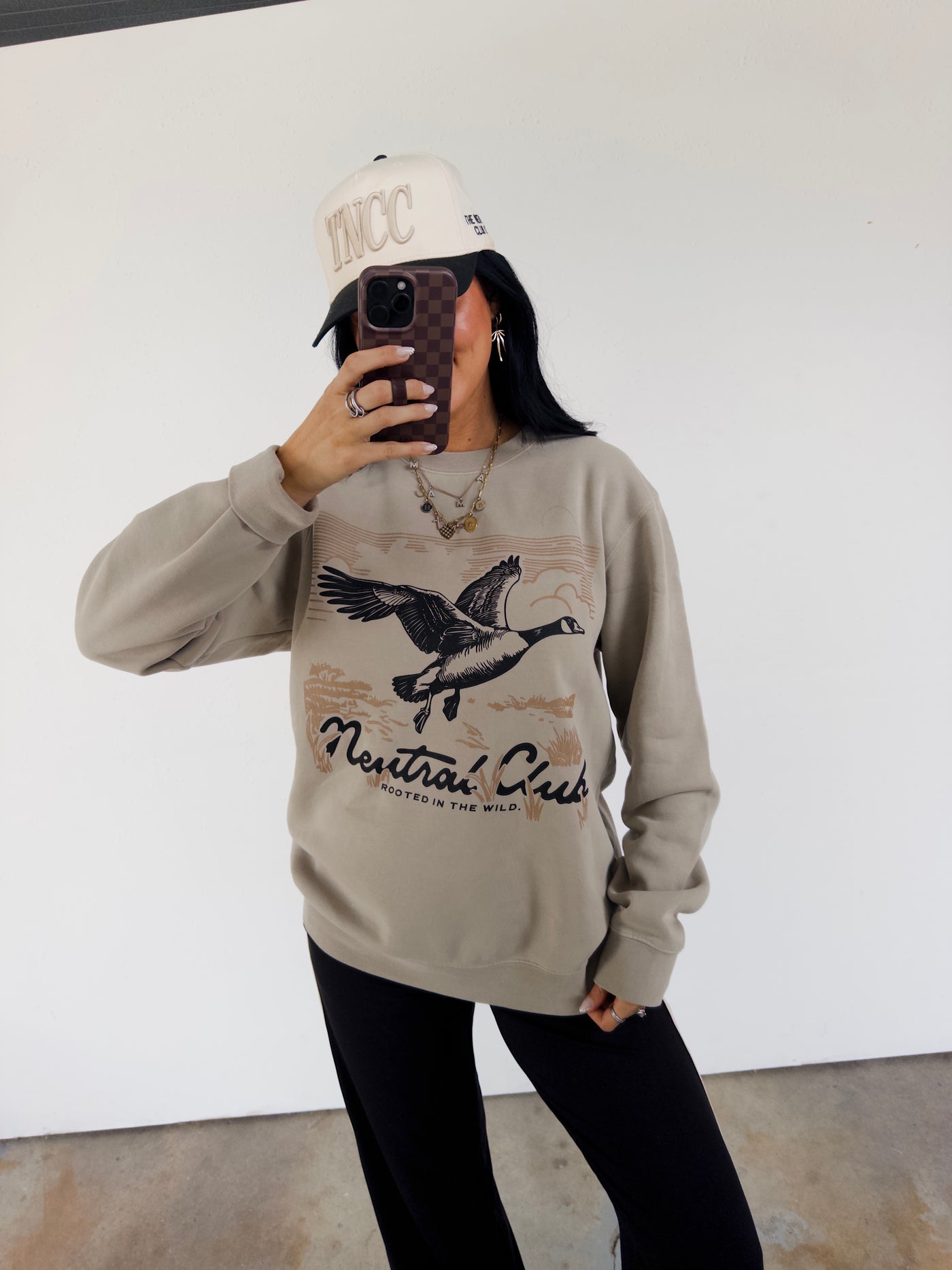 Rooted In The Wild Sweatshirt - Pigment Clay