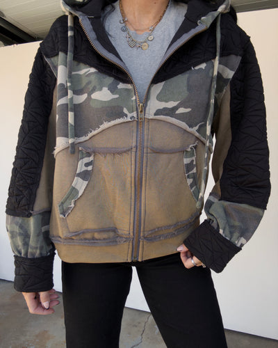 Cora Quilted Jacket - Black/Camo