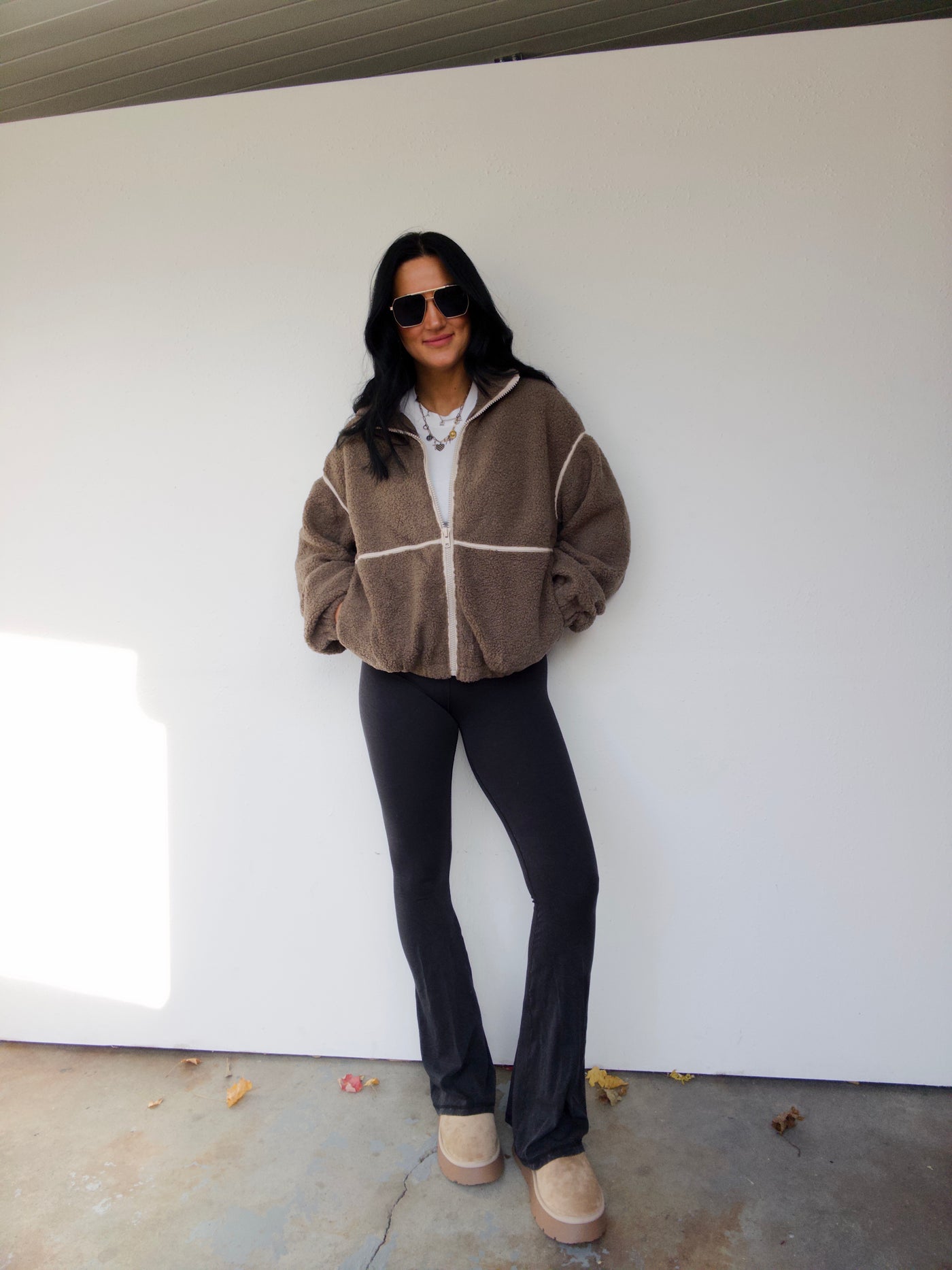 Morning Chill Sherpa Jacket - Stone