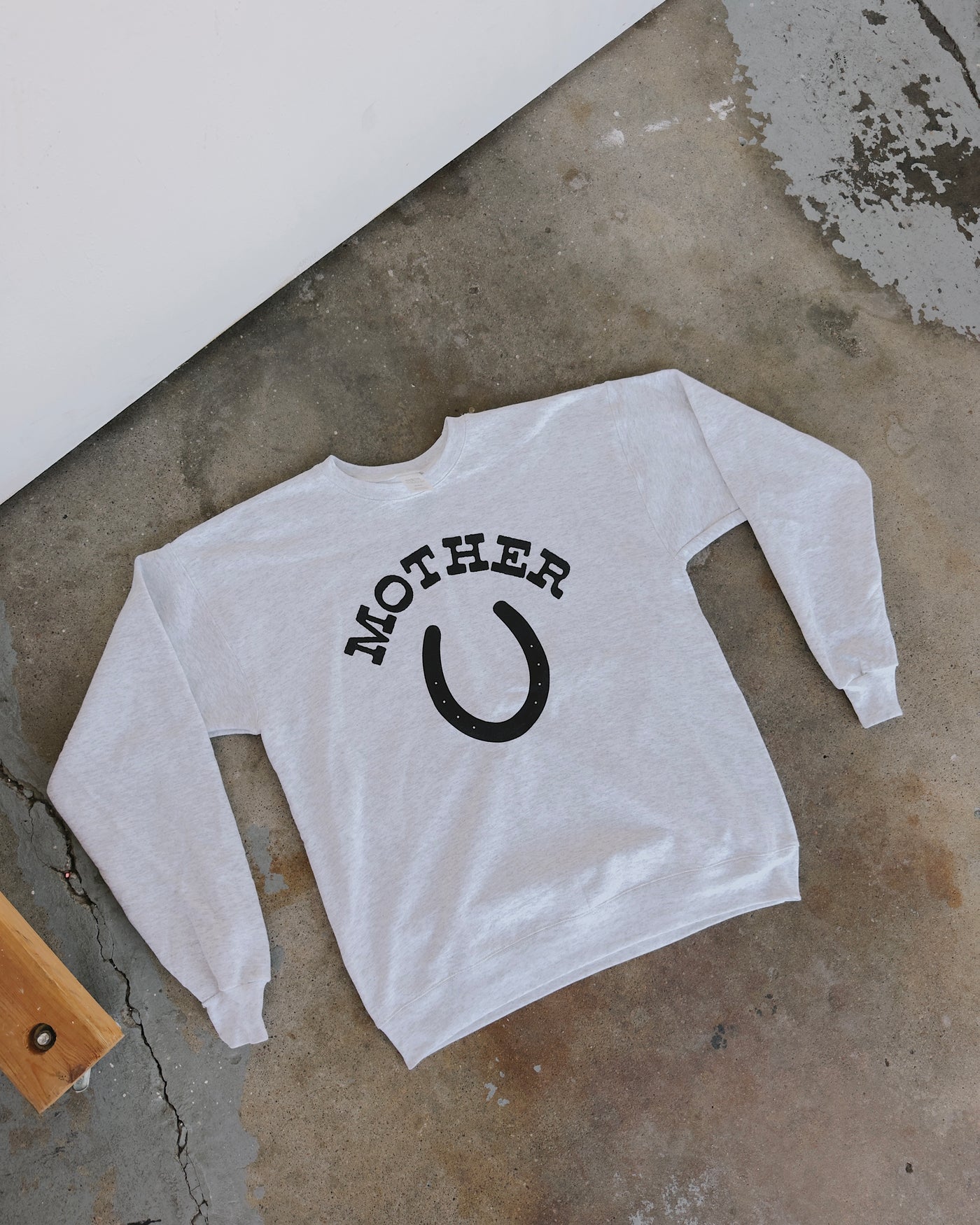 Mother Horseshoe Sweatshirt - Ash