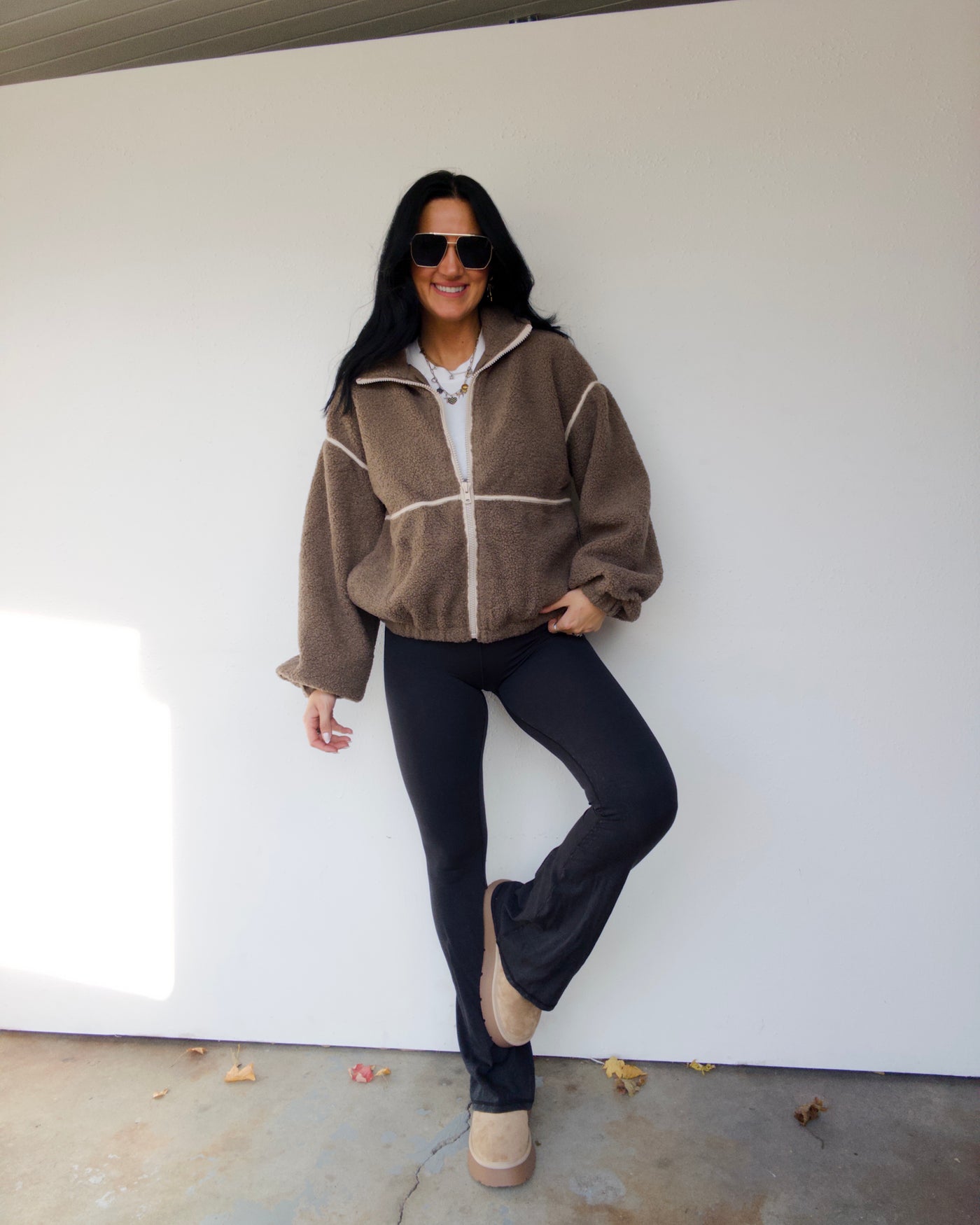 Morning Chill Sherpa Jacket - Stone
