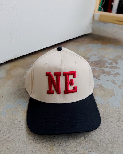 NE Puff Hat - Cream/Black