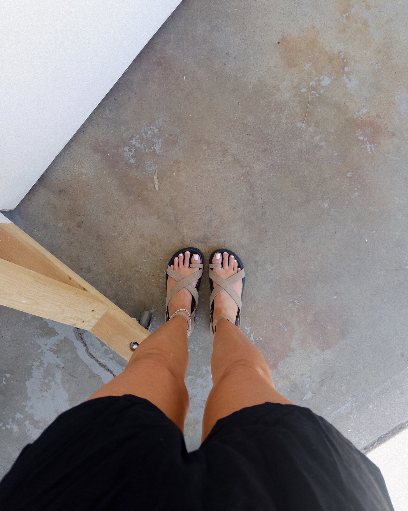 Isla Faux Suede Wrap Sandal - Taupe/Black