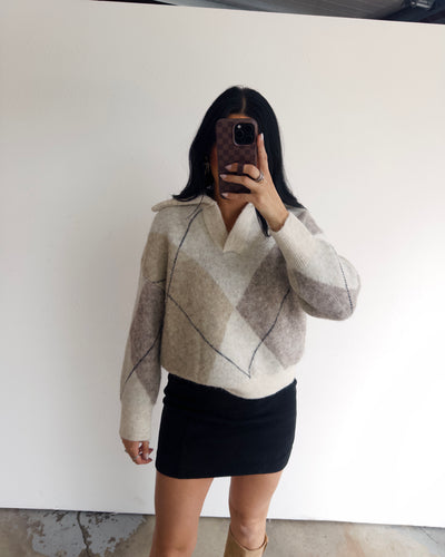 The Aspen Argyle Sweater - Oatmeal